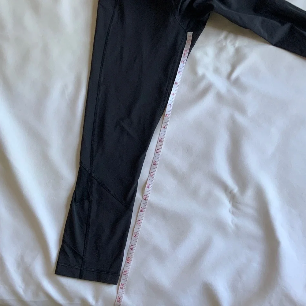 Lululemon Athletica Soul cicle capri Black Leggings with Red Skull Design